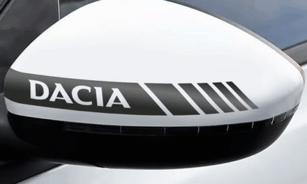 Stellantis refuse les clones… et franchement, Dacia a tout compris depuis longtemps !